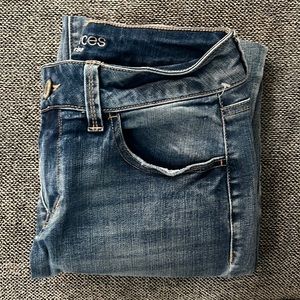 ✨Maurice’s mid rise jeans size small ✨brand new